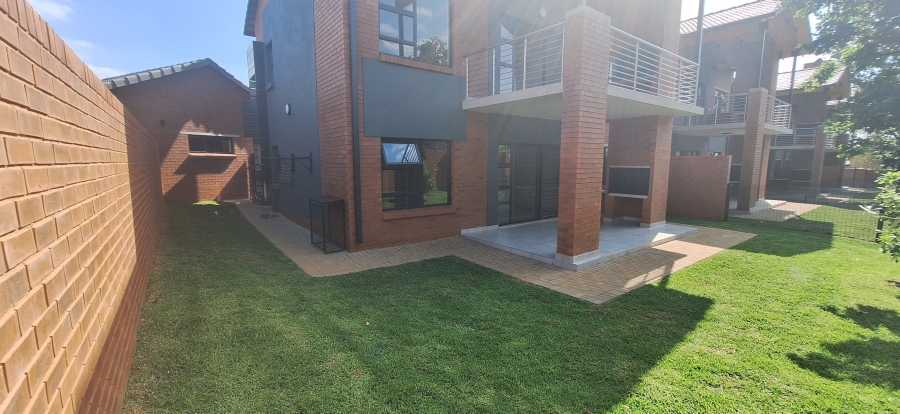 To Let 2 Bedroom Property for Rent in Olympus AH Gauteng