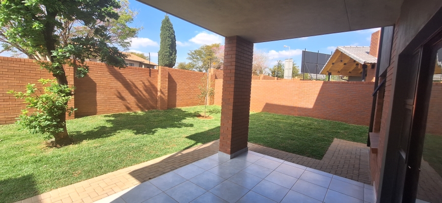 To Let 2 Bedroom Property for Rent in Olympus AH Gauteng