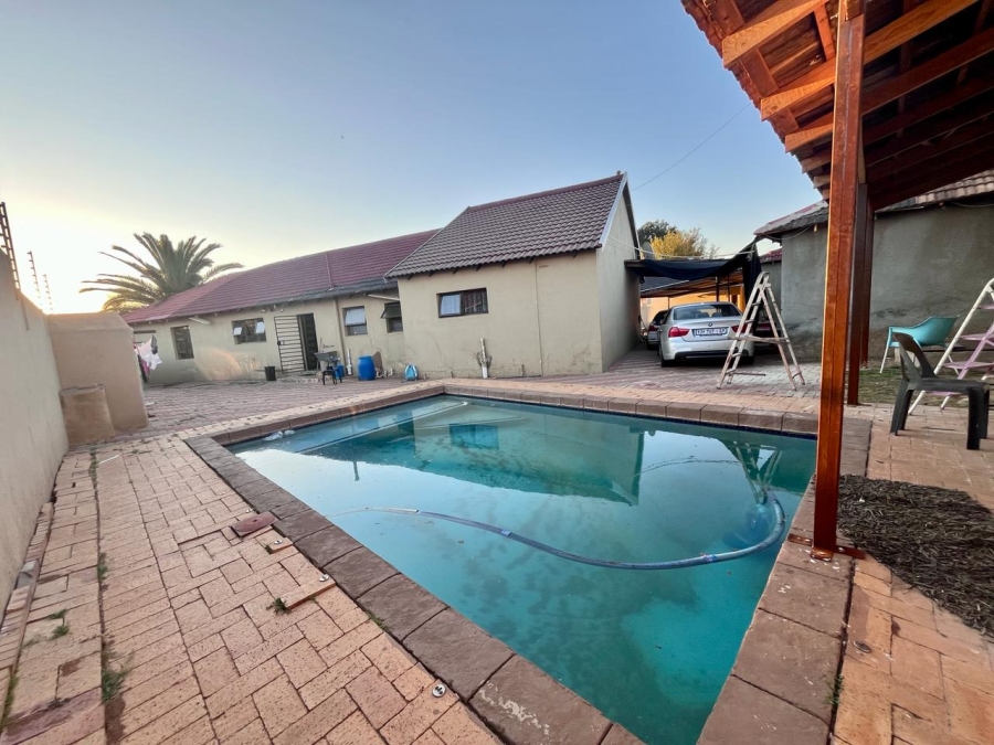 5 Bedroom Property for Sale in Culemborg Park Gauteng