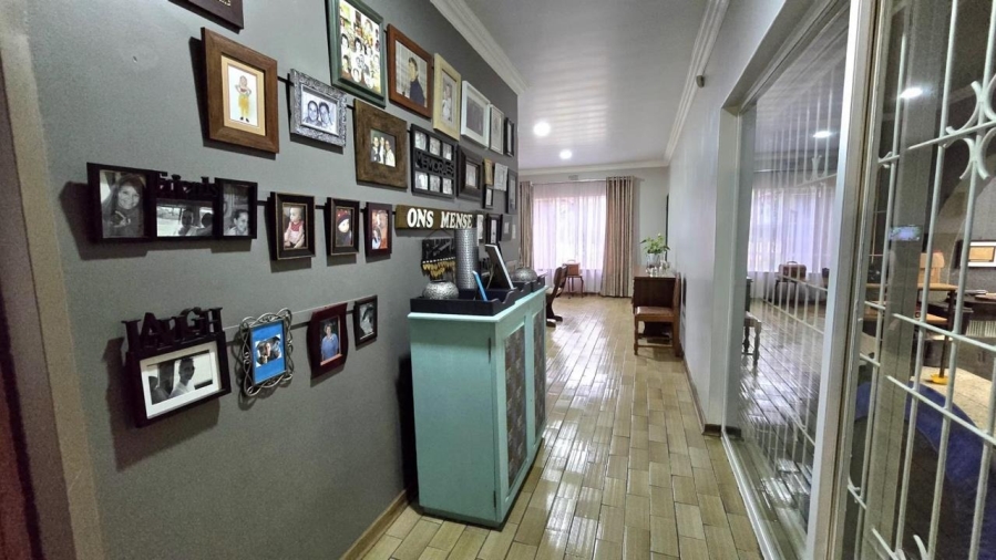 3 Bedroom Property for Sale in Brackenhurst Gauteng