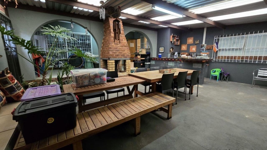 3 Bedroom Property for Sale in Brackenhurst Gauteng