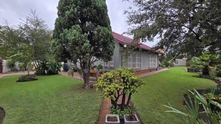 3 Bedroom Property for Sale in Brackenhurst Gauteng