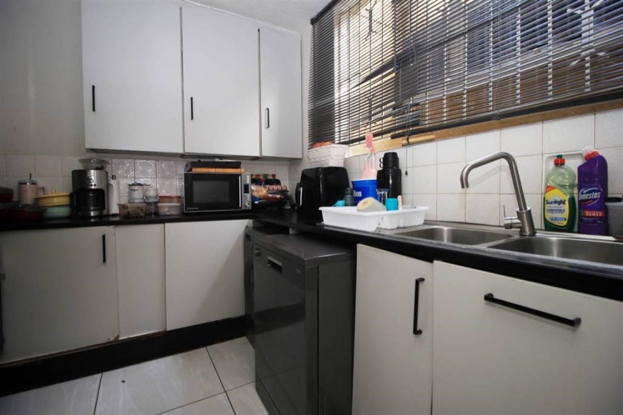 2 Bedroom Property for Sale in Blackheath Gauteng