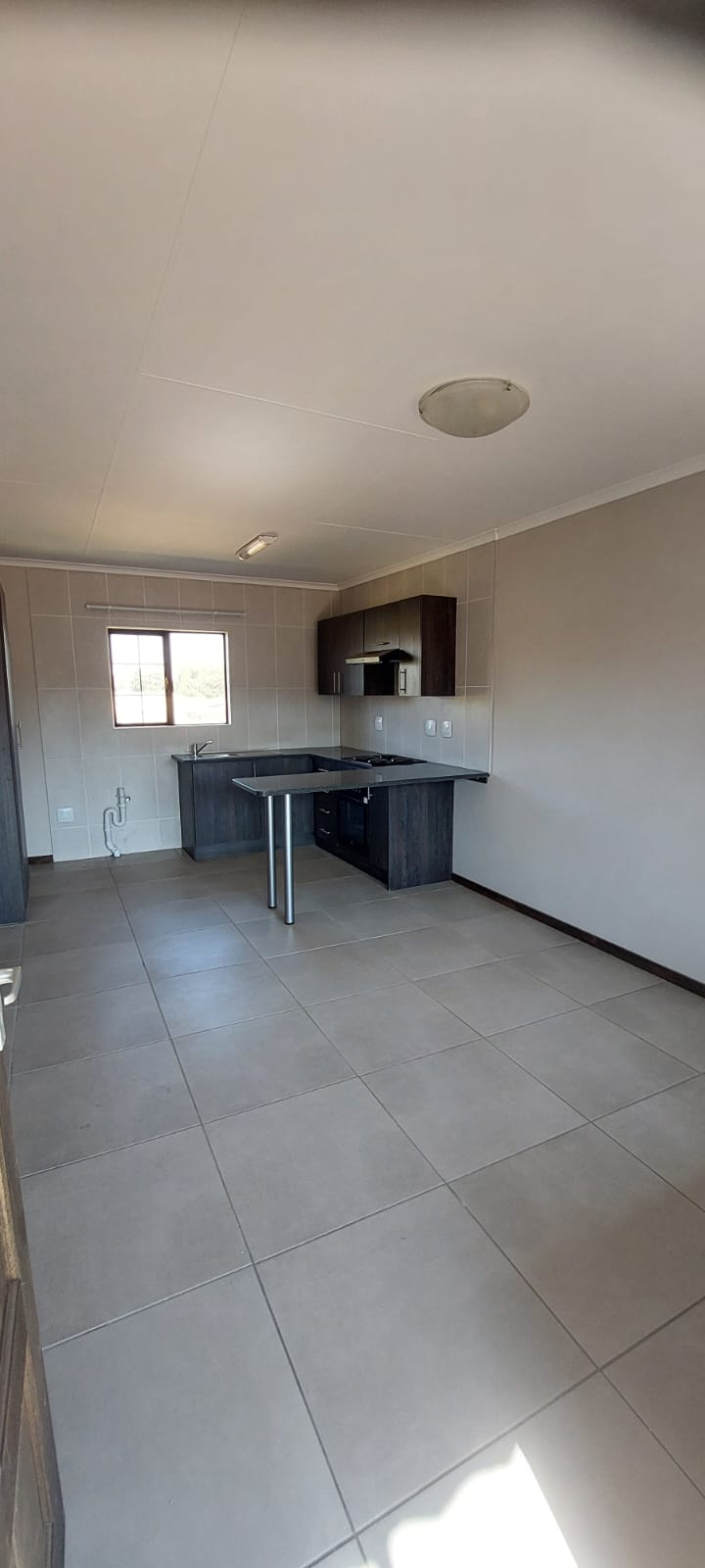 To Let 2 Bedroom Property for Rent in Kenleaf Gauteng