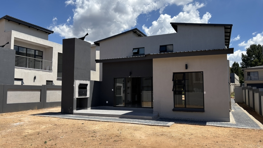 4 Bedroom Property for Sale in Montana Gauteng