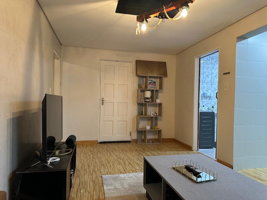 To Let 1 Bedroom Property for Rent in Northcliff Gauteng