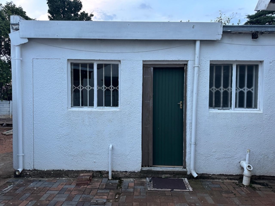To Let 1 Bedroom Property for Rent in Northcliff Gauteng