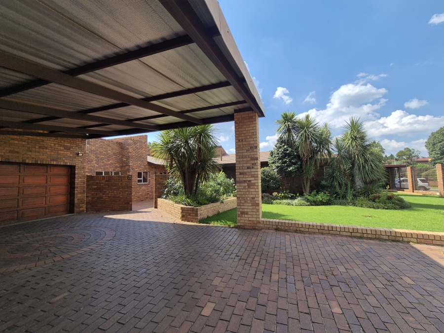 4 Bedroom Property for Sale in Presidents Dam Gauteng