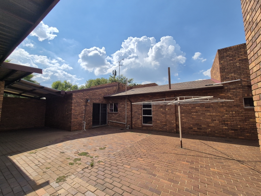 4 Bedroom Property for Sale in Presidents Dam Gauteng