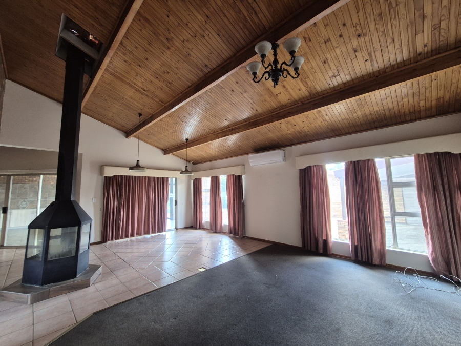 4 Bedroom Property for Sale in Presidents Dam Gauteng