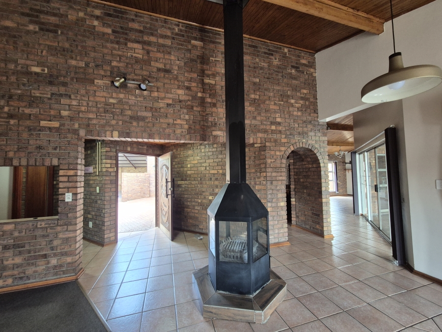 4 Bedroom Property for Sale in Presidents Dam Gauteng