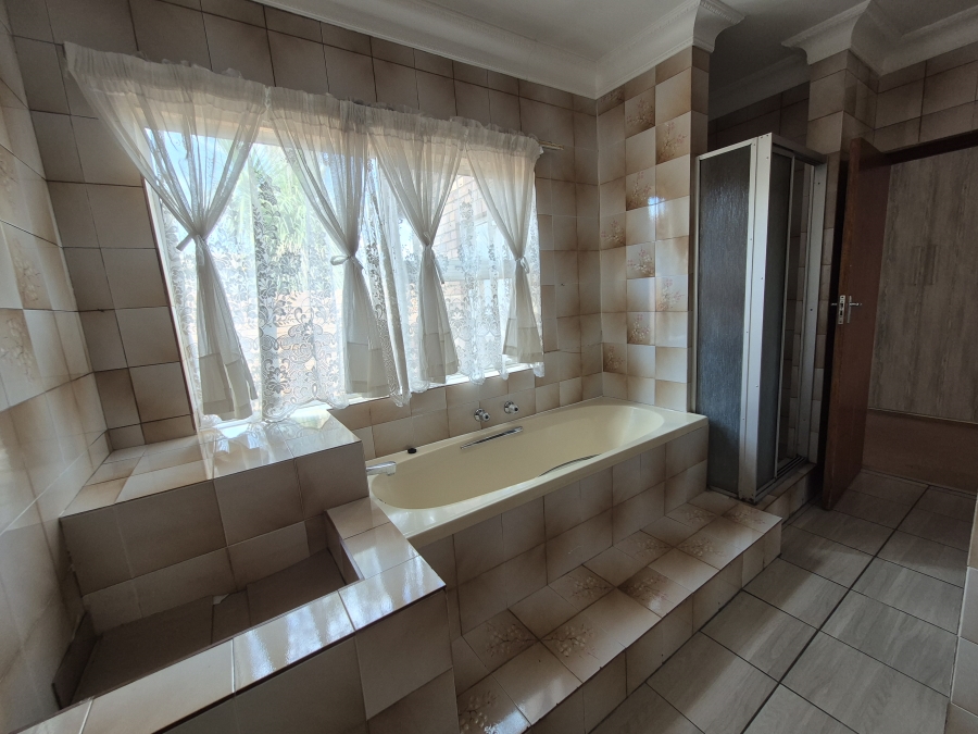 4 Bedroom Property for Sale in Presidents Dam Gauteng