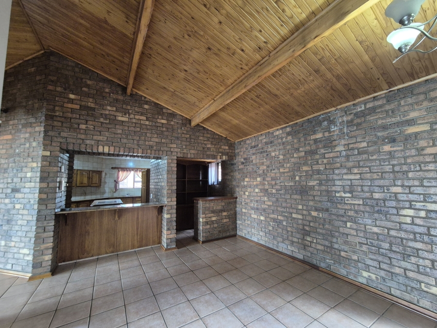 4 Bedroom Property for Sale in Presidents Dam Gauteng