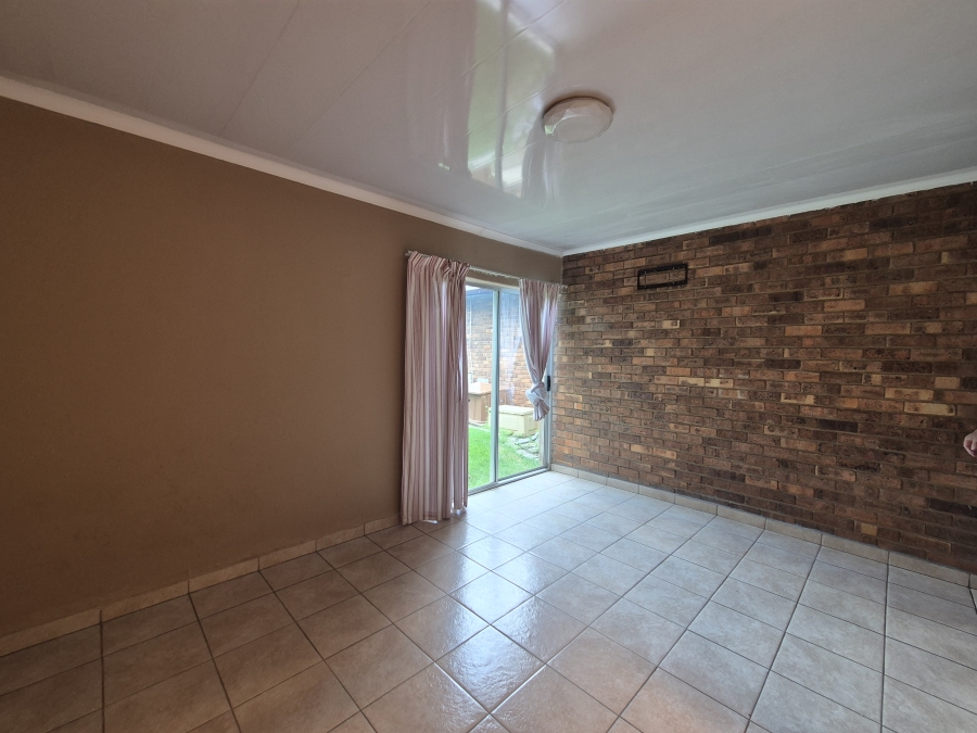 4 Bedroom Property for Sale in Presidents Dam Gauteng