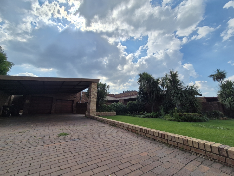 4 Bedroom Property for Sale in Presidents Dam Gauteng