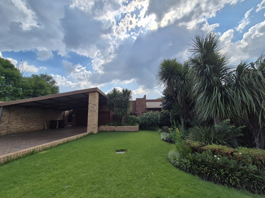 4 Bedroom Property for Sale in Presidents Dam Gauteng