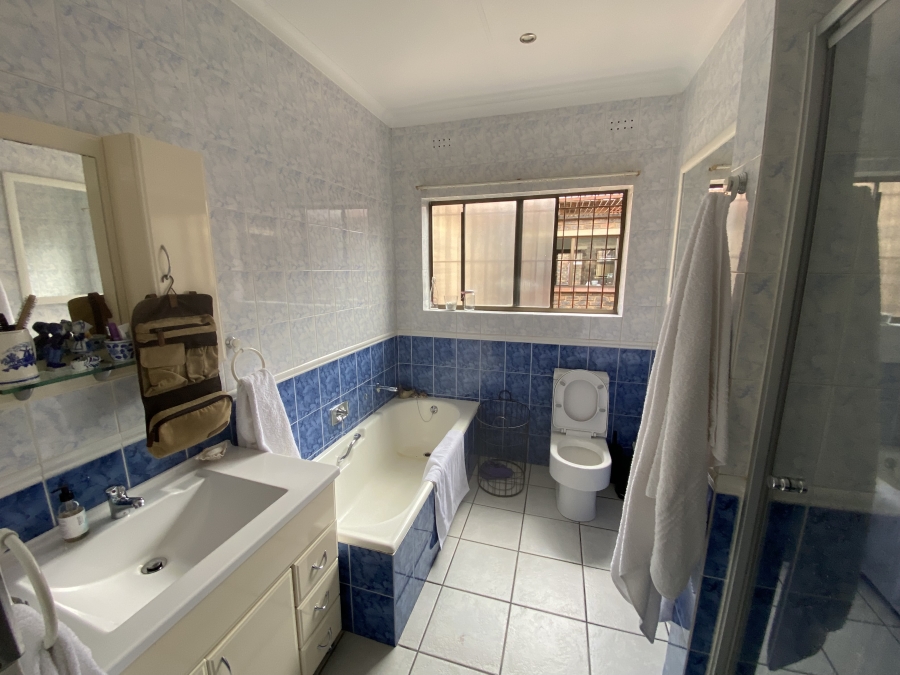 3 Bedroom Property for Sale in Fourways Gauteng