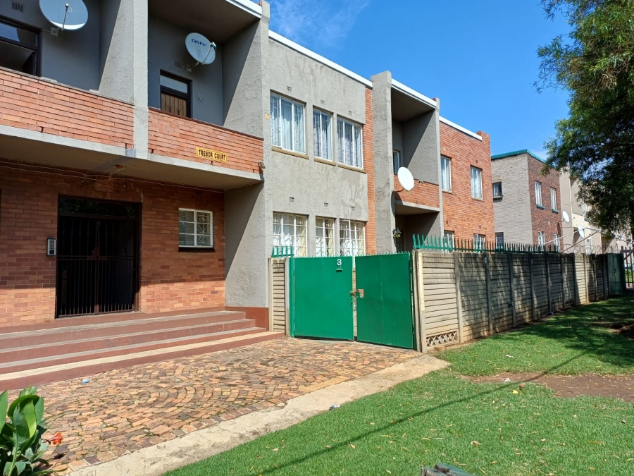 2 Bedroom Property for Sale in Peacehaven Gauteng