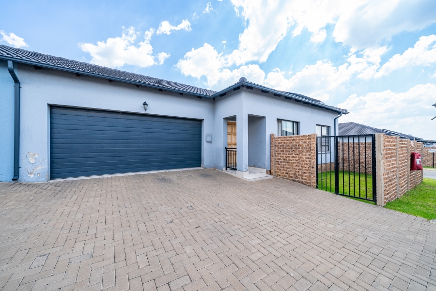 3 Bedroom Property for Sale in Parkrand Gauteng