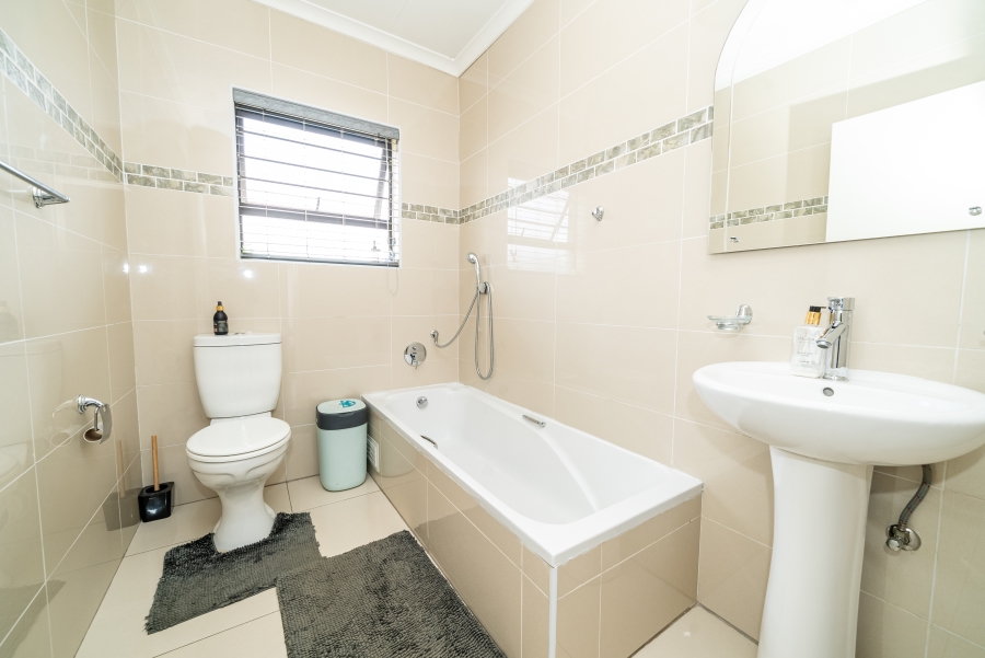 3 Bedroom Property for Sale in Parkrand Gauteng