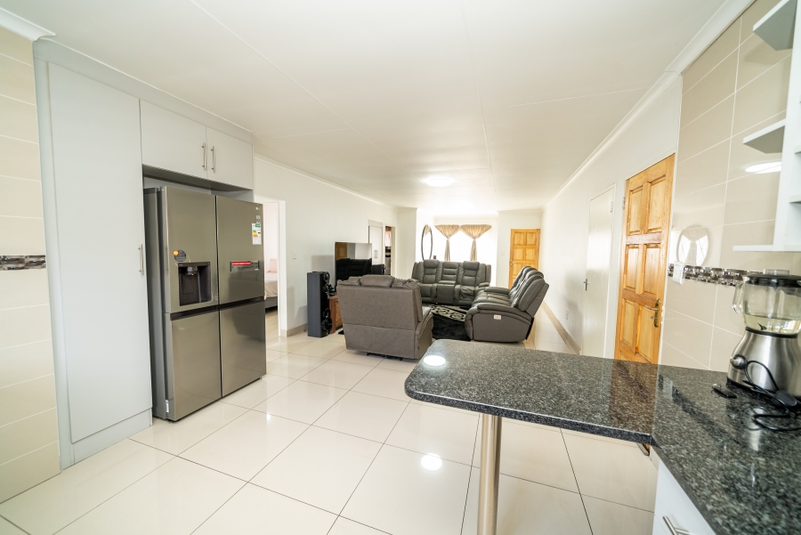 3 Bedroom Property for Sale in Parkrand Gauteng