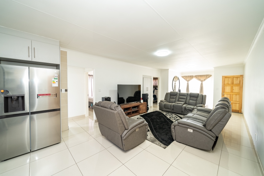 3 Bedroom Property for Sale in Parkrand Gauteng