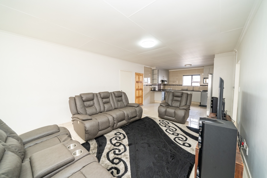 3 Bedroom Property for Sale in Parkrand Gauteng