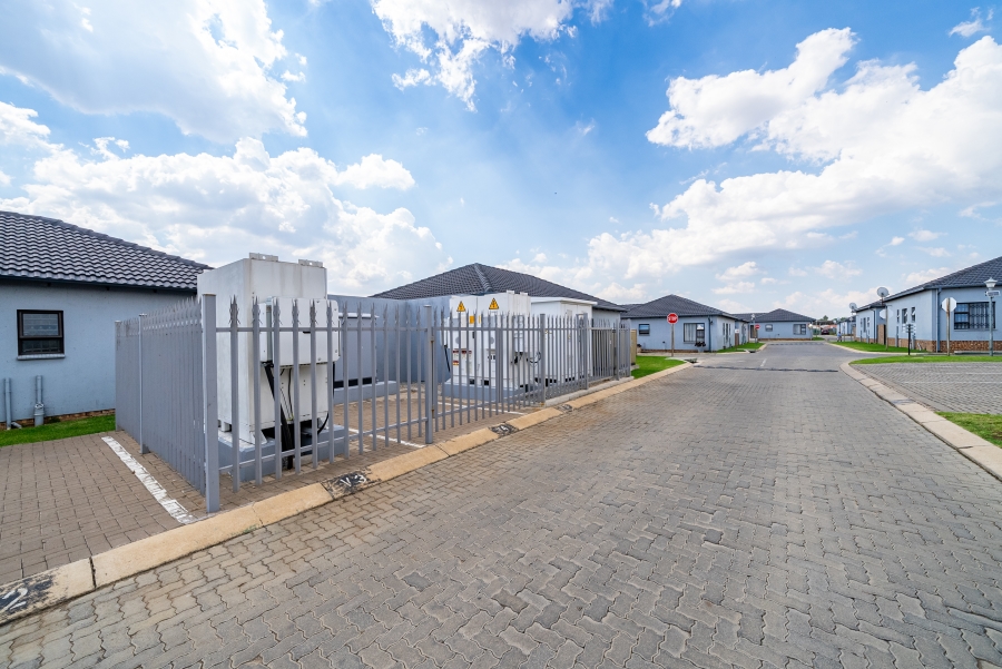 3 Bedroom Property for Sale in Parkrand Gauteng