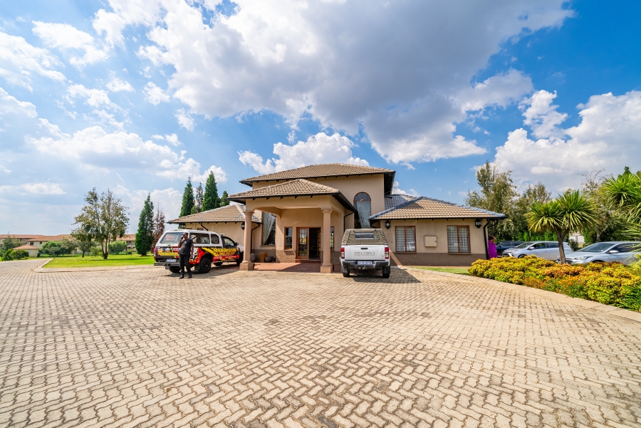 3 Bedroom Property for Sale in Parkrand Gauteng