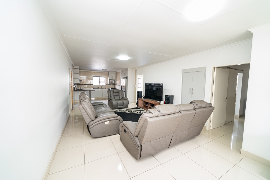 3 Bedroom Property for Sale in Parkrand Gauteng