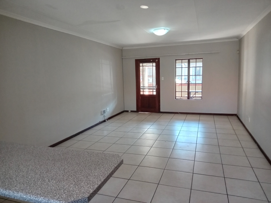 To Let 2 Bedroom Property for Rent in Strubenvale Gauteng