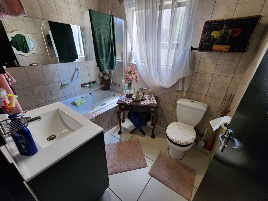 3 Bedroom Property for Sale in Eveleigh Gauteng