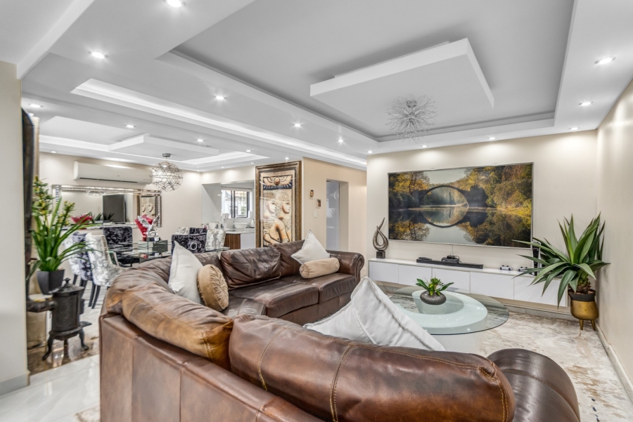 4 Bedroom Property for Sale in Cedar Lakes Gauteng