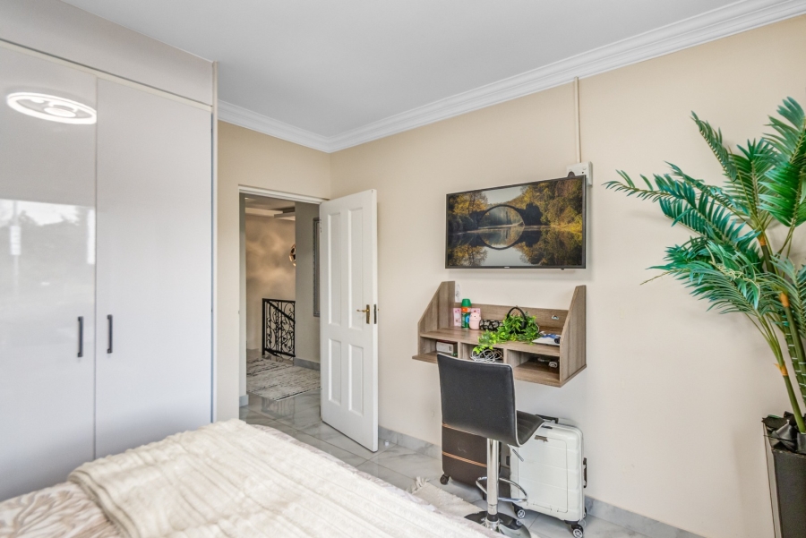 4 Bedroom Property for Sale in Cedar Lakes Gauteng