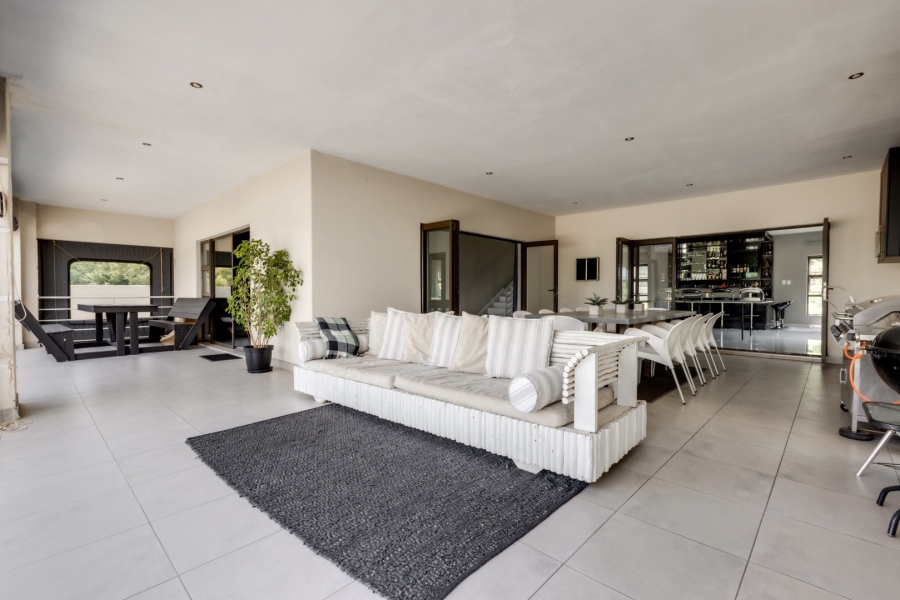 5 Bedroom Property for Sale in Lanseria Gauteng