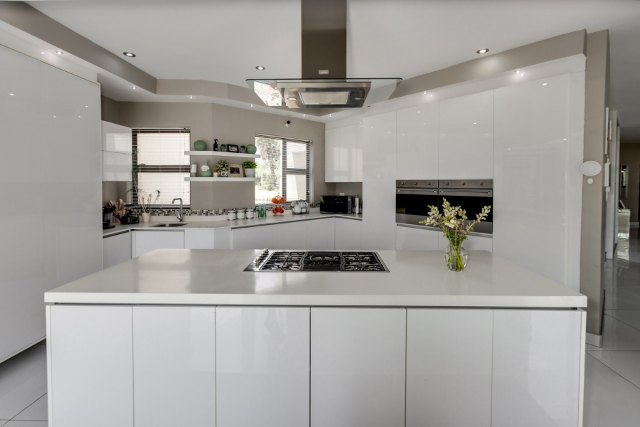 5 Bedroom Property for Sale in Lanseria Gauteng