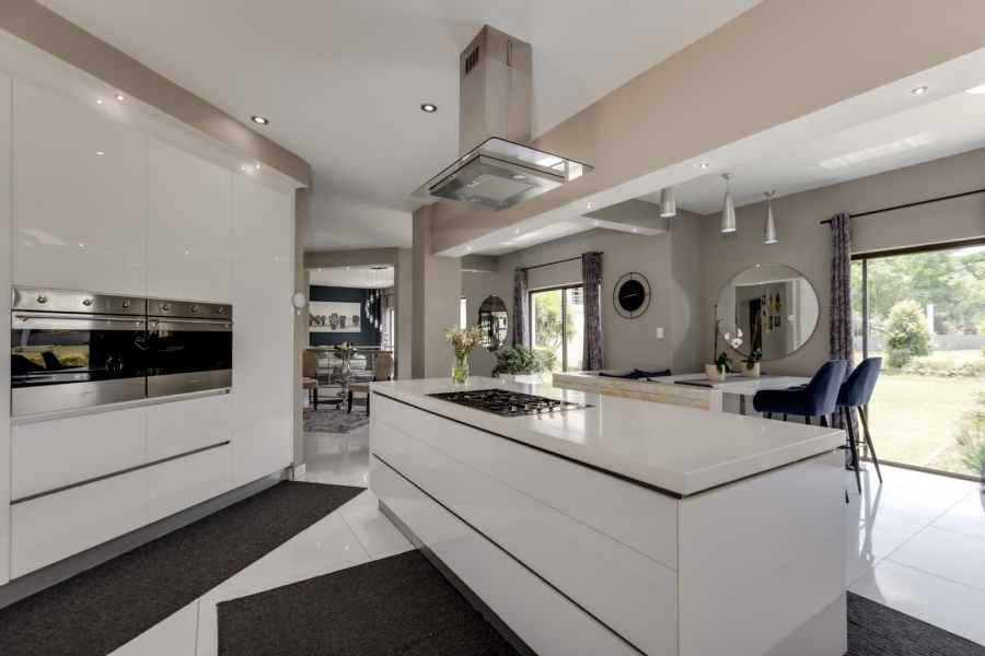 5 Bedroom Property for Sale in Lanseria Gauteng