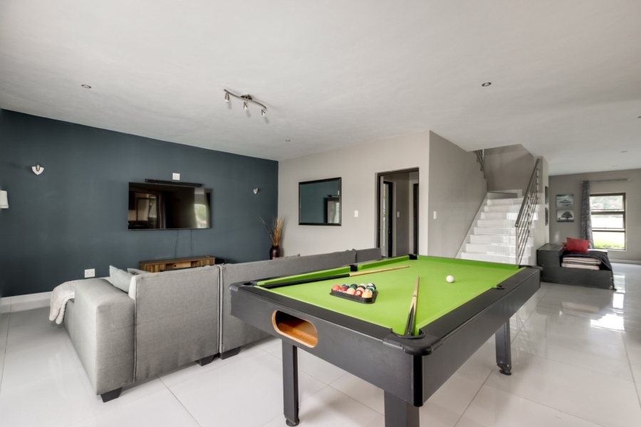 5 Bedroom Property for Sale in Lanseria Gauteng