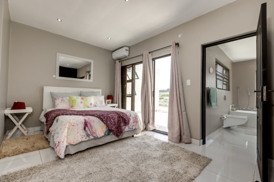 5 Bedroom Property for Sale in Lanseria Gauteng