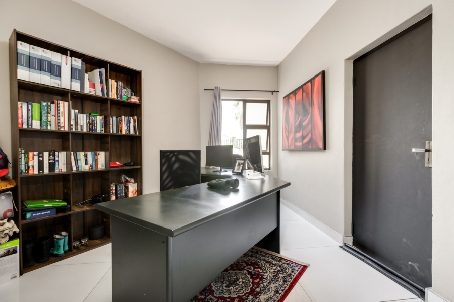 5 Bedroom Property for Sale in Lanseria Gauteng