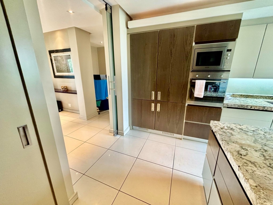 To Let 2 Bedroom Property for Rent in Morningside Gauteng