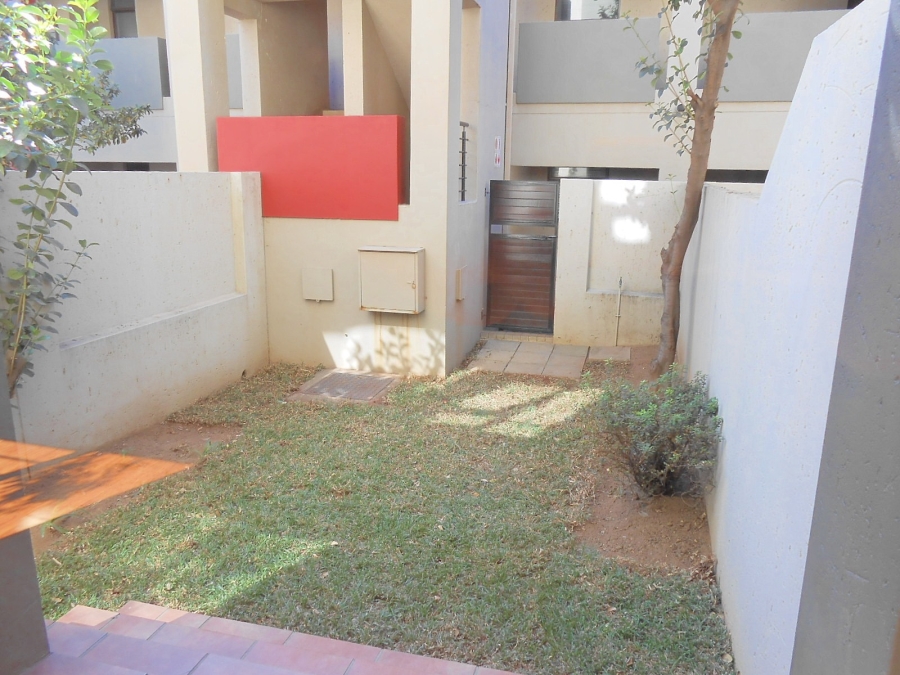 To Let 0 Bedroom Property for Rent in Lonehill Gauteng