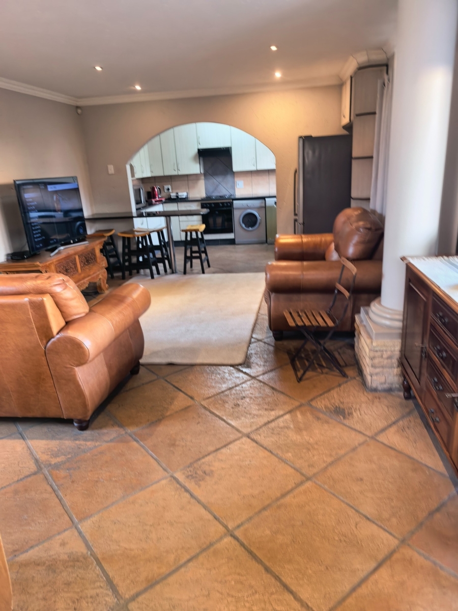 4 Bedroom Property for Sale in Sonneveld Gauteng