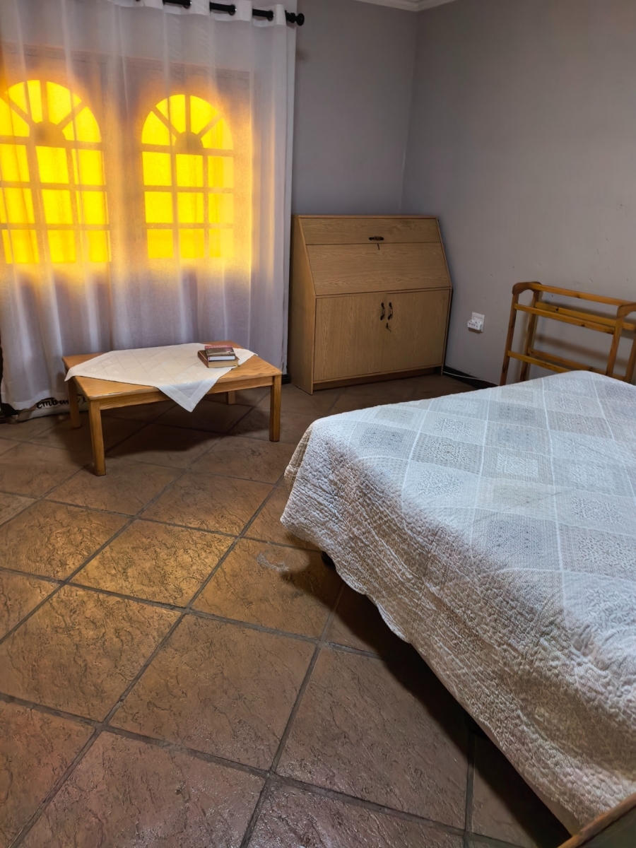 4 Bedroom Property for Sale in Sonneveld Gauteng