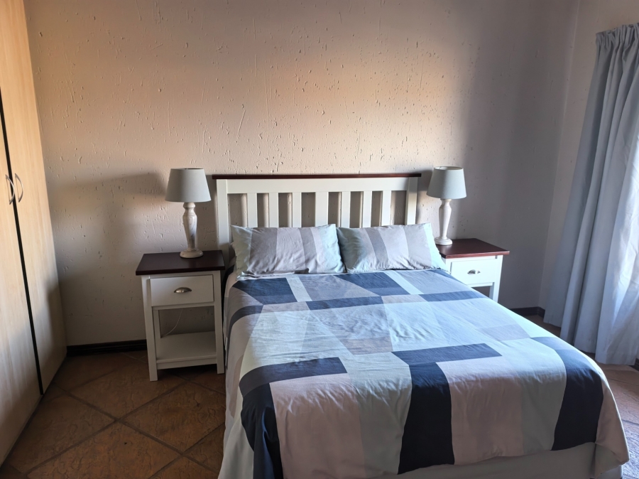 4 Bedroom Property for Sale in Sonneveld Gauteng