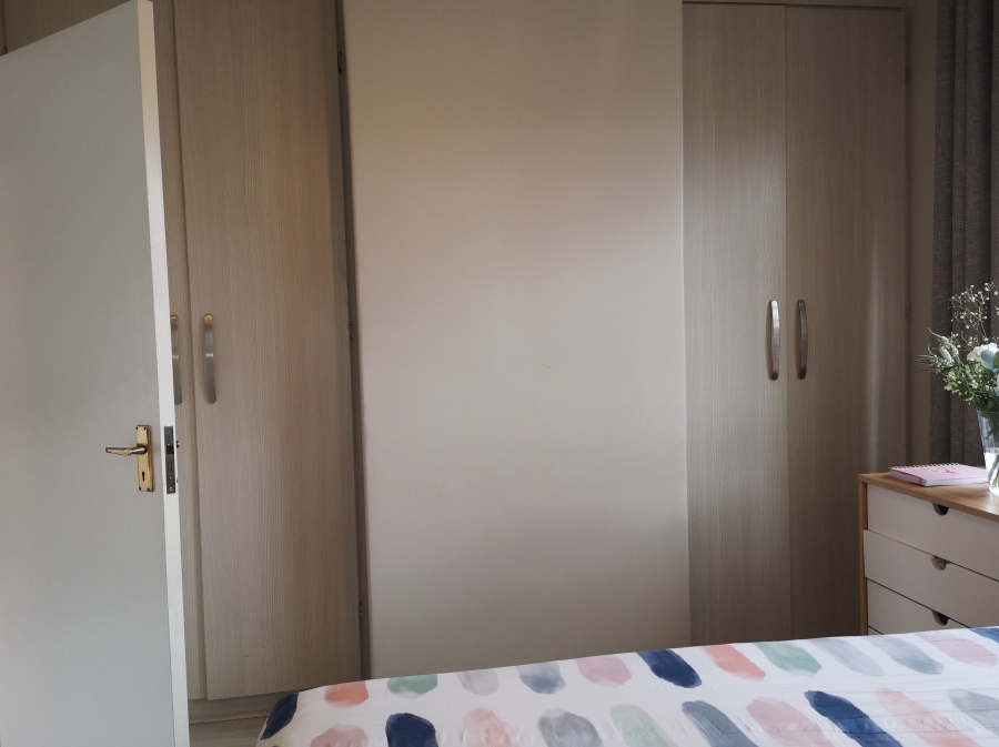 To Let 2 Bedroom Property for Rent in Dunkeld West Gauteng