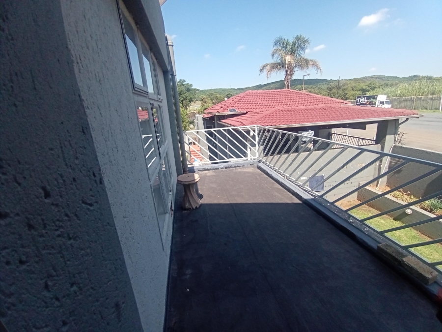 1 Bedroom Property for Sale in Mulbarton Gauteng