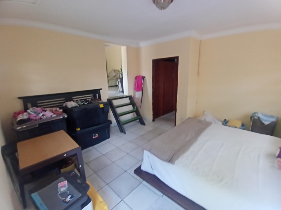 5 Bedroom Property for Sale in Mondeor Gauteng