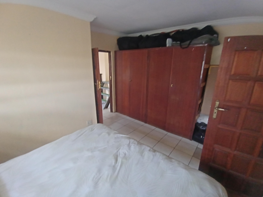 5 Bedroom Property for Sale in Mondeor Gauteng