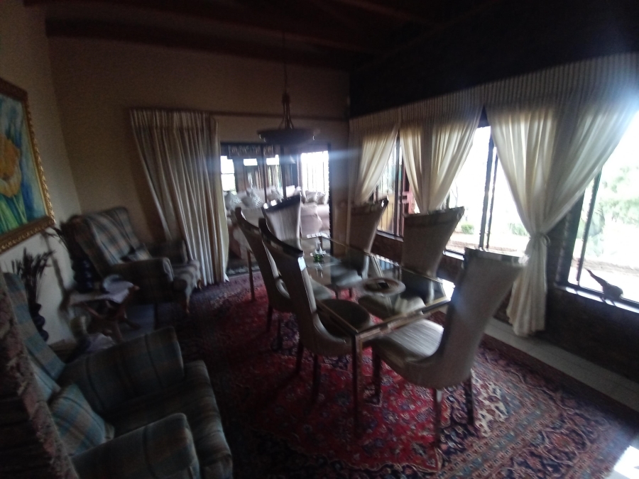 5 Bedroom Property for Sale in Mondeor Gauteng